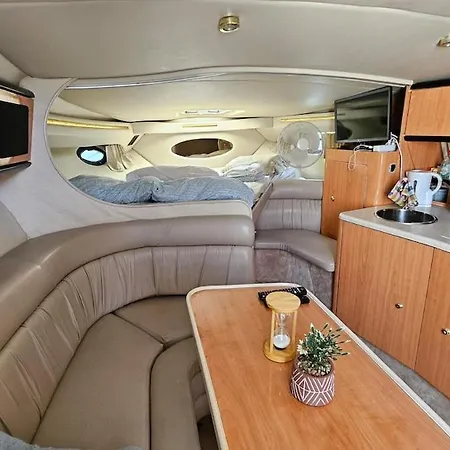 Boat Speedboat O Thor Lissabon